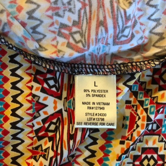 Beautiful/Colorful/Comfortable Dress - Picture 4 of 5